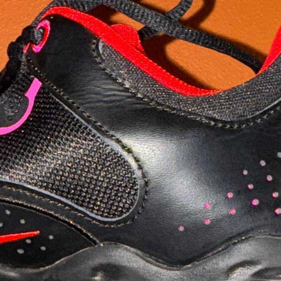 Nike Black and Pink Sneakers - Picture 6 of 10